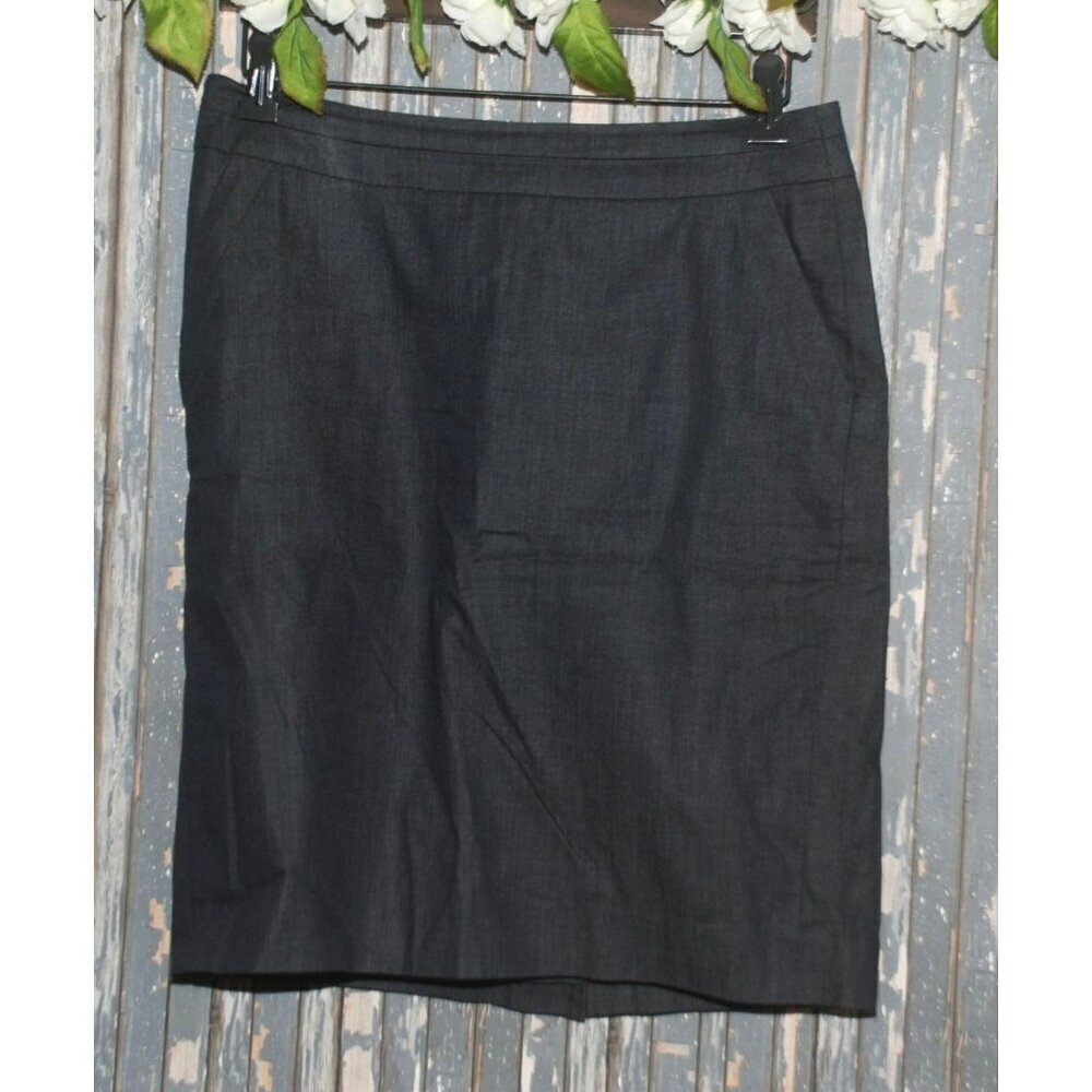 Ann Taylor LOFT Ladies Dark Blue Skirt Size 6 Petite Pockets Lined Slit Career